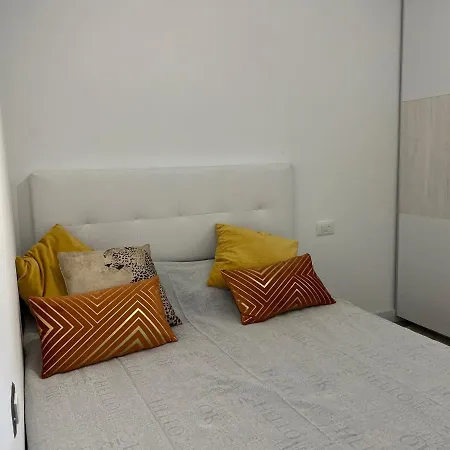 2 Bedroom With Breathtaking View Of The Sea - Sunset Apartment *