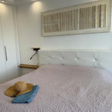 2 Bedroom With Breathtaking View Of The Sea - Sunset Apartment