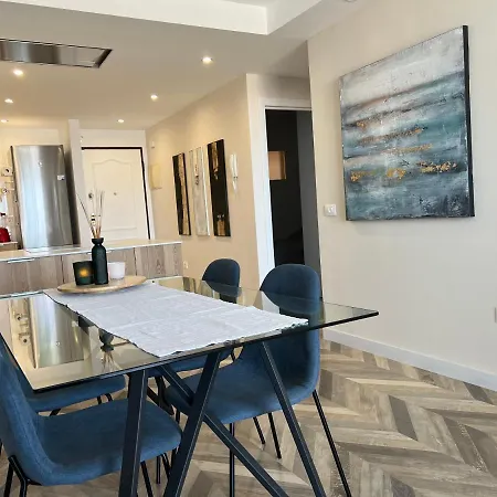2 Bedroom With Breathtaking View Of The Sea - Sunset Apartment
