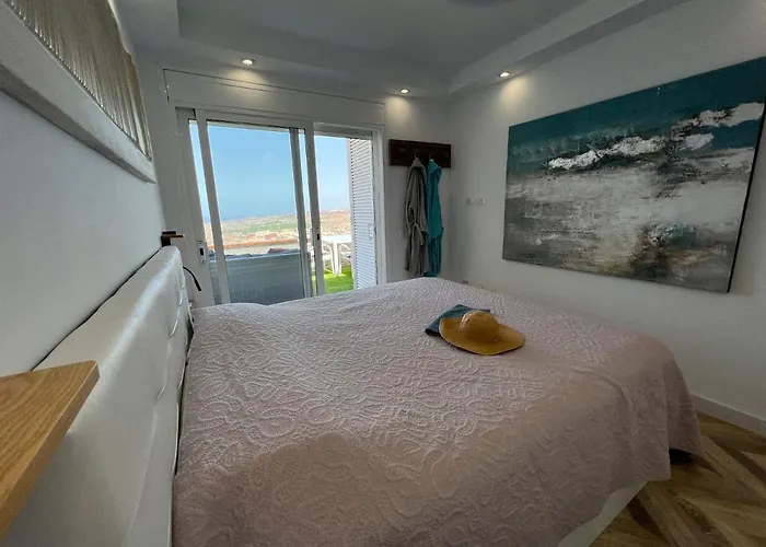 2 Bedroom With Breathtaking View Of The Sea - Sunset أذيخي