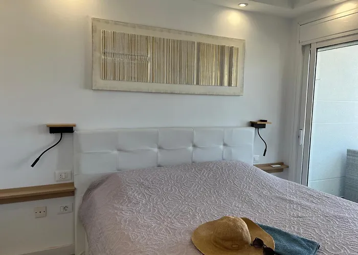 2 Bedroom With Breathtaking View Of The Sea - Sunset شقة *